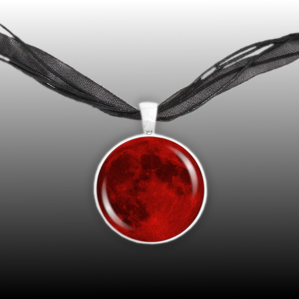 Red store moon necklace